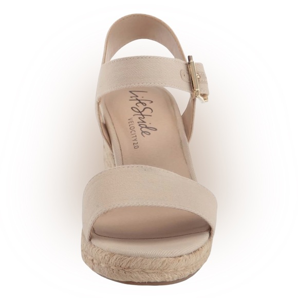 Elegant Beige Wedge Sandals - Picture 2 of 13